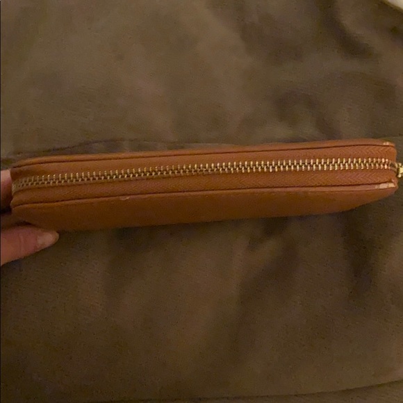 Women’s Wallet - Picture 2 of 3